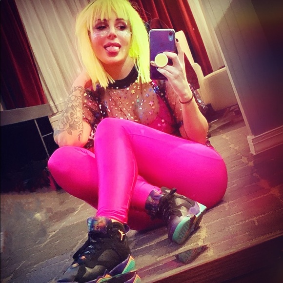 Emile’ Loree :: She/Her - Picture 3 of 4